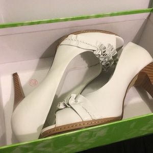 Open Toe White Leather Heels